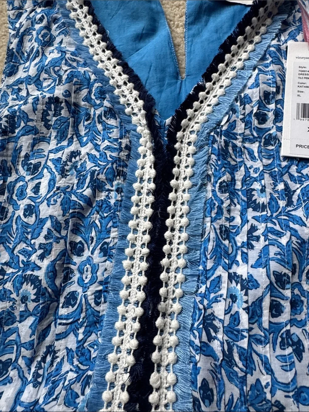 Vineyard Vines Blue and White Floral Sleeveless Dress